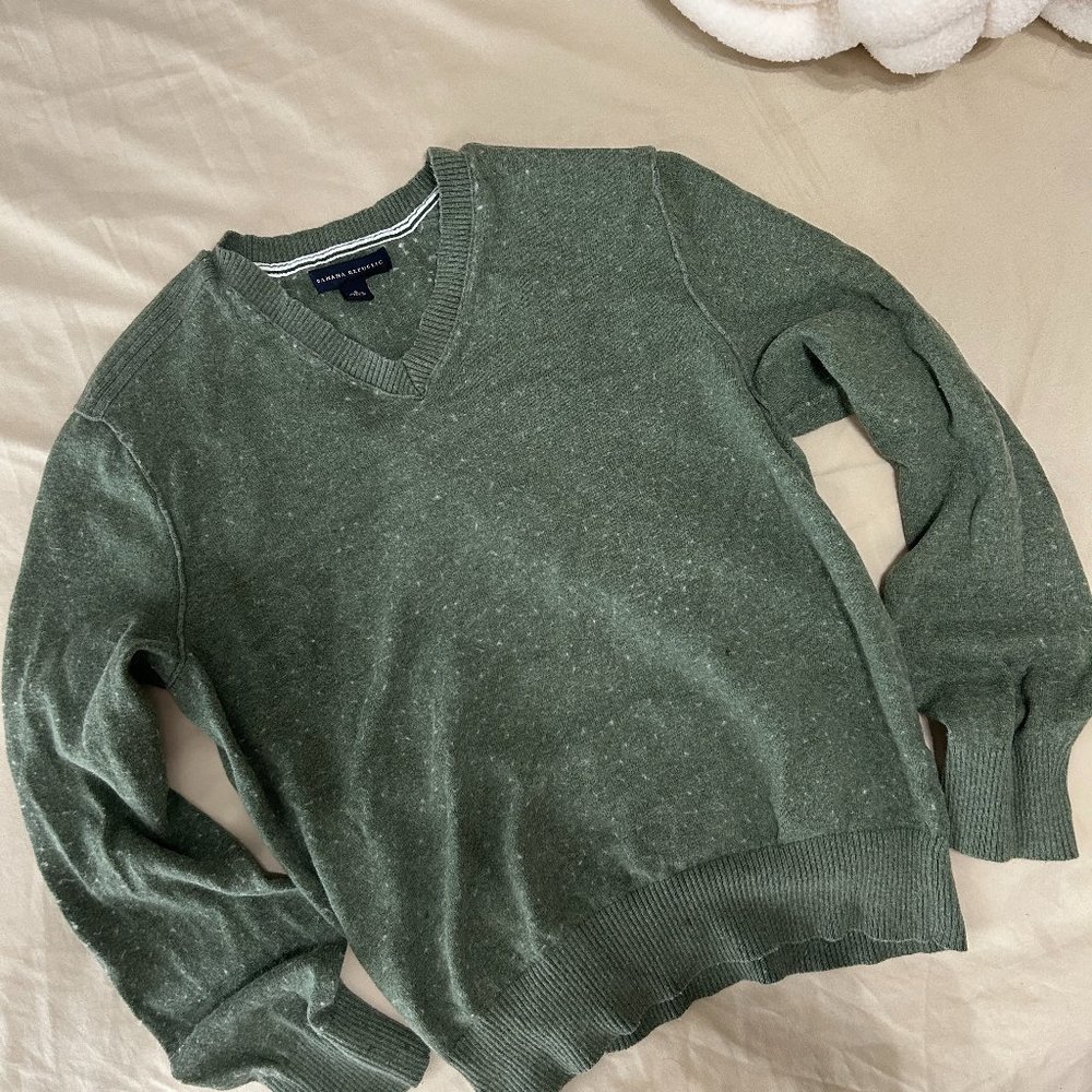 The trending green sweater | Banana Republic | Size Small